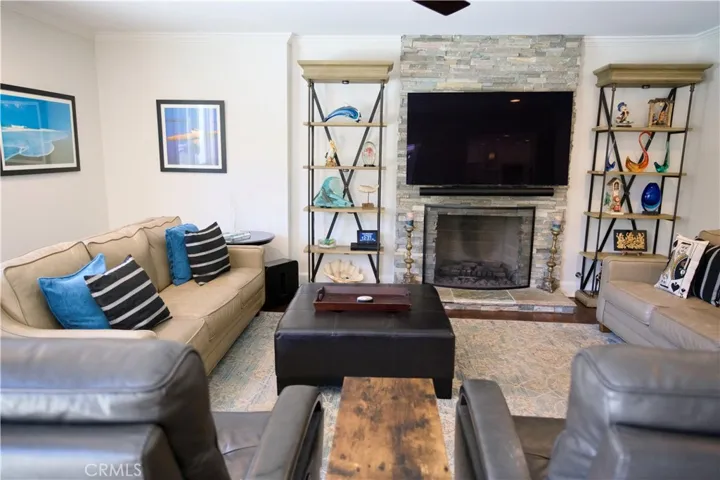 1736 Bayport Way, Newport Beach, California 92660