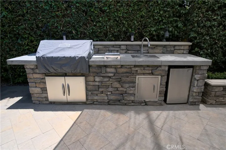 1736 Bayport Way, Newport Beach, California 92660