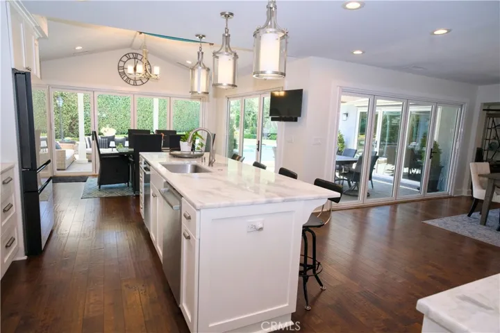1736 Bayport Way, Newport Beach, California 92660