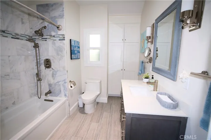 1736 Bayport Way, Newport Beach, California 92660
