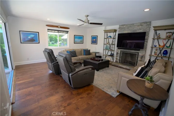 1736 Bayport Way, Newport Beach, California 92660