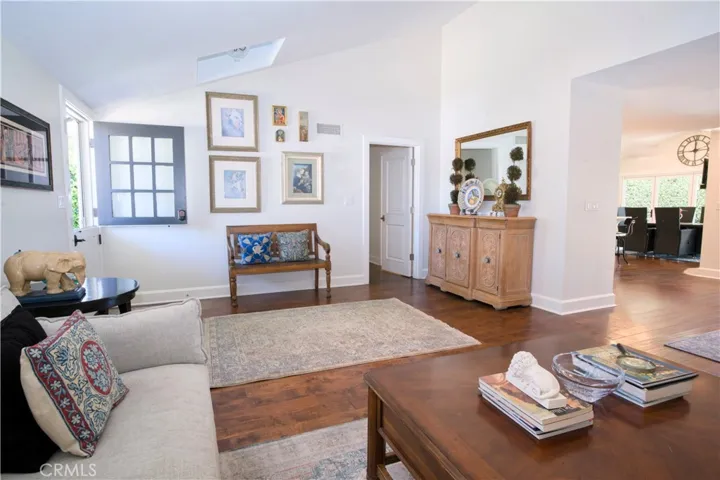 1736 Bayport Way, Newport Beach, California 92660