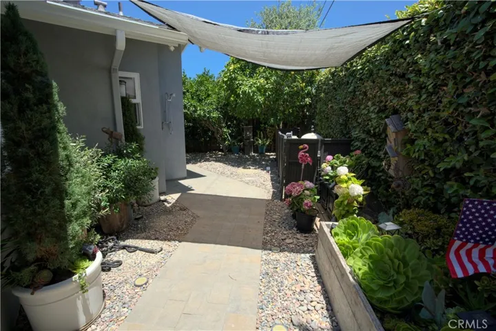 1736 Bayport Way, Newport Beach, California 92660