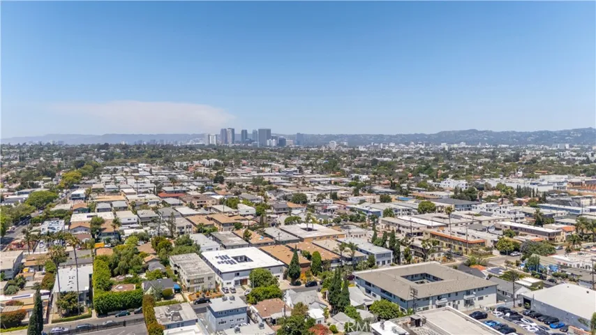 2015 Chariton, Los Angeles, California 90034