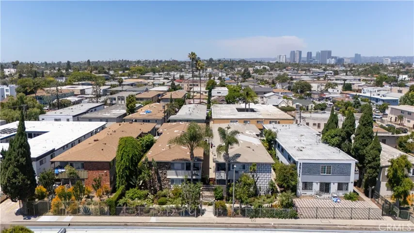 2015 Chariton, Los Angeles, California 90034