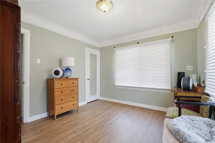 549 w 12th