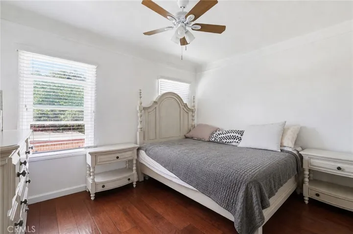 551 1/2 W 12th St Right Unit