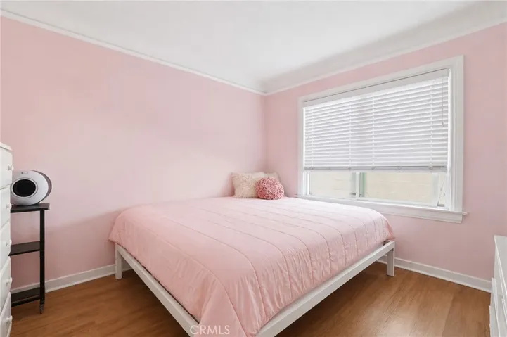 549 w 12th