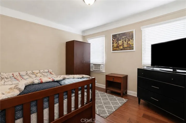551 W 12th St Left Unit