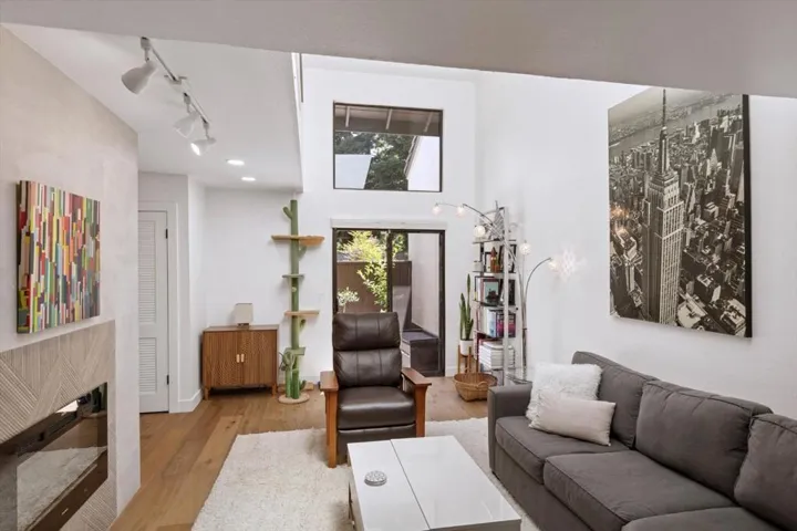 1525 Tyler Park Way, Mountain View, California 94040