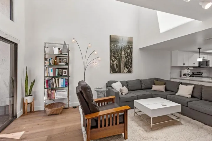 1525 Tyler Park Way, Mountain View, California 94040