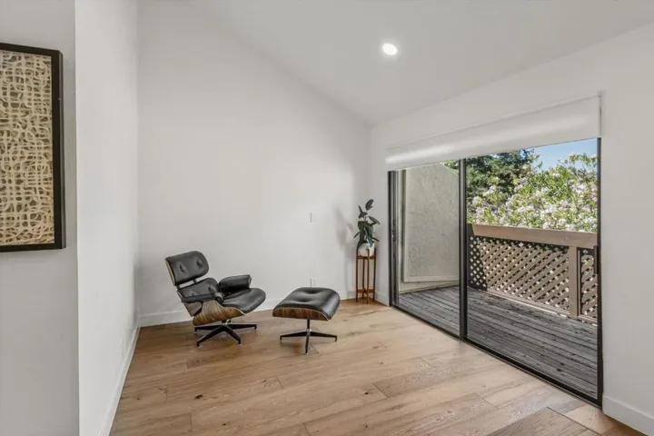 1525 Tyler Park Way, Mountain View, California 94040