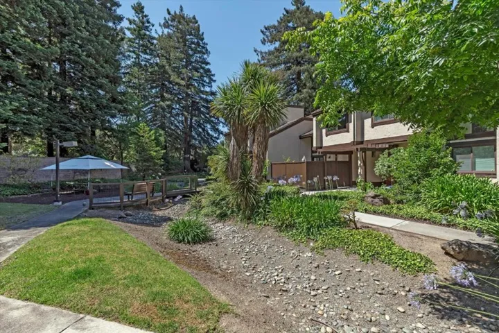 1525 Tyler Park Way, Mountain View, California 94040