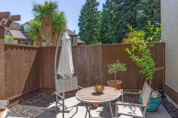 1525 Tyler Park Way, Mountain View, California 94040