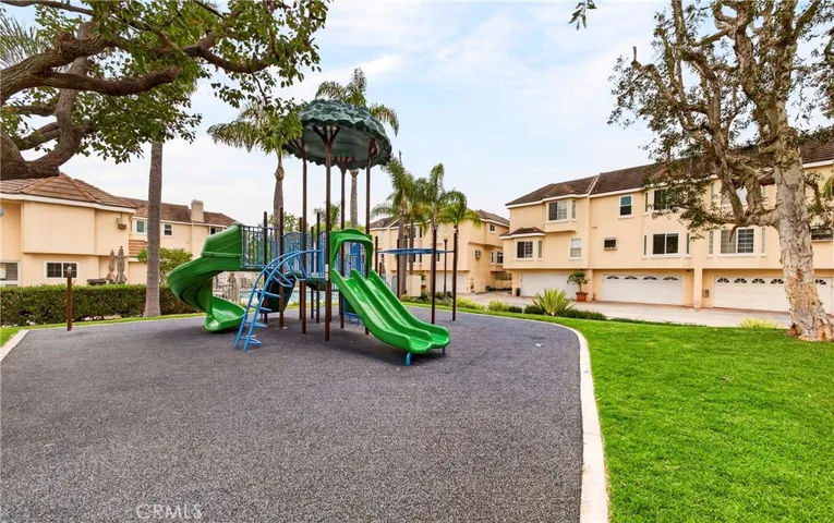 2825 Plaza Del Amo 102, Torrance, California 90503