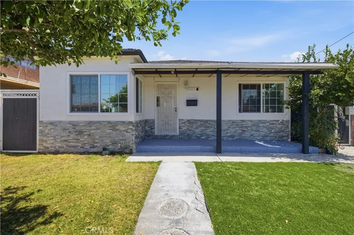 4017 Santa Ana, Huntington Park, California 90255