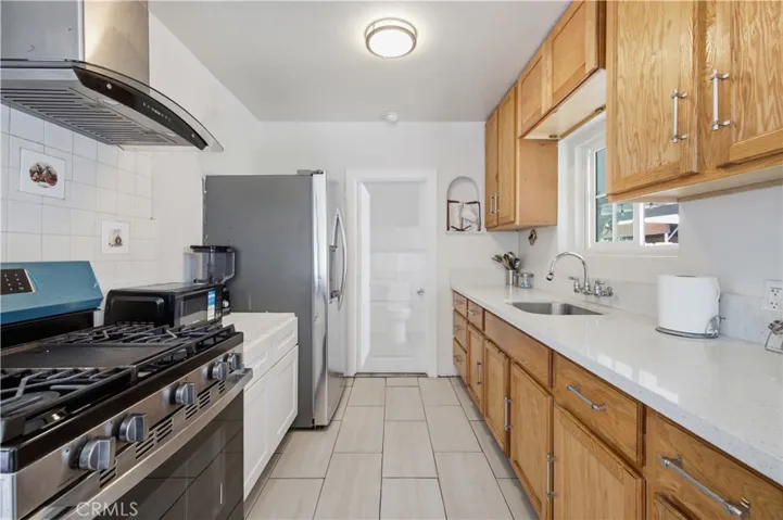 4017 Santa Ana, Huntington Park, California 90255
