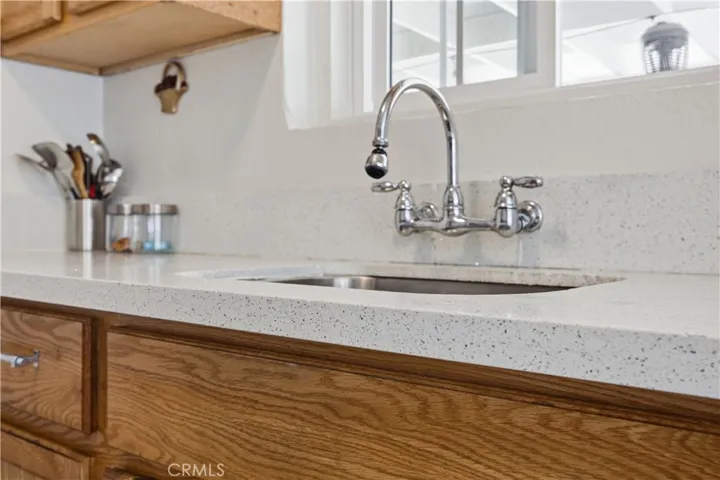 4017 Santa Ana, Huntington Park, California 90255
