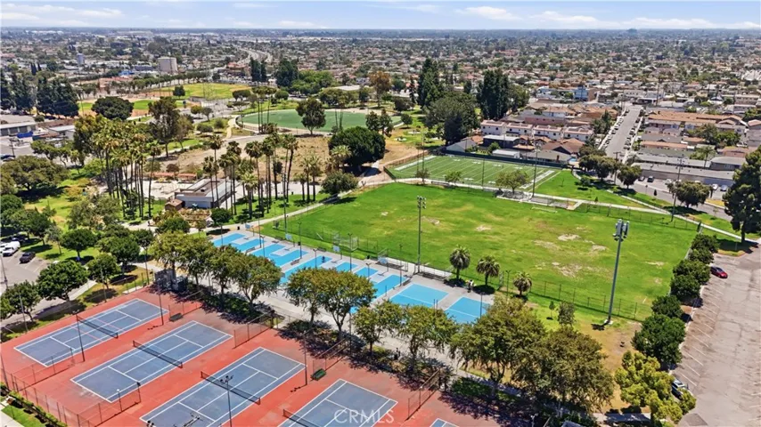 4017 Santa Ana, Huntington Park, California 90255