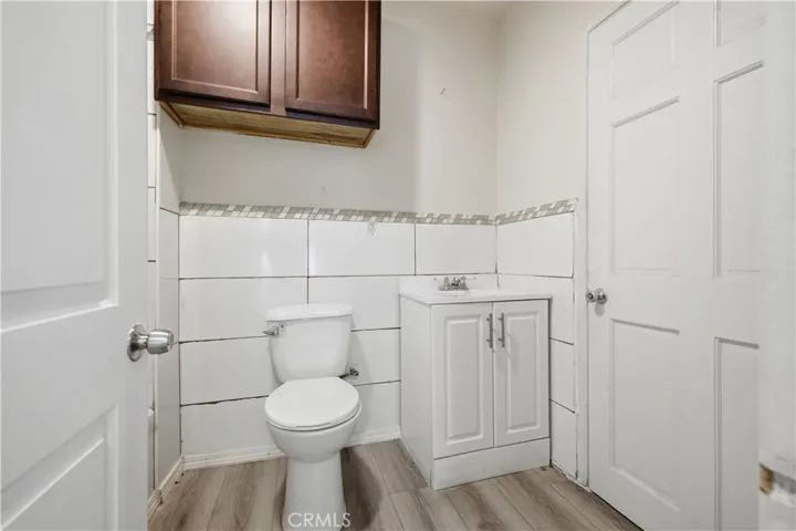 4017 Santa Ana, Huntington Park, California 90255