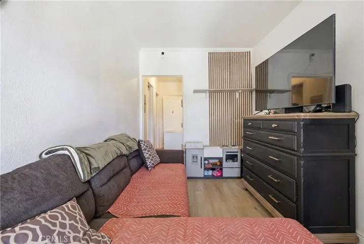 4017 Santa Ana, Huntington Park, California 90255