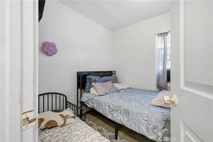4017 Santa Ana, Huntington Park, California 90255