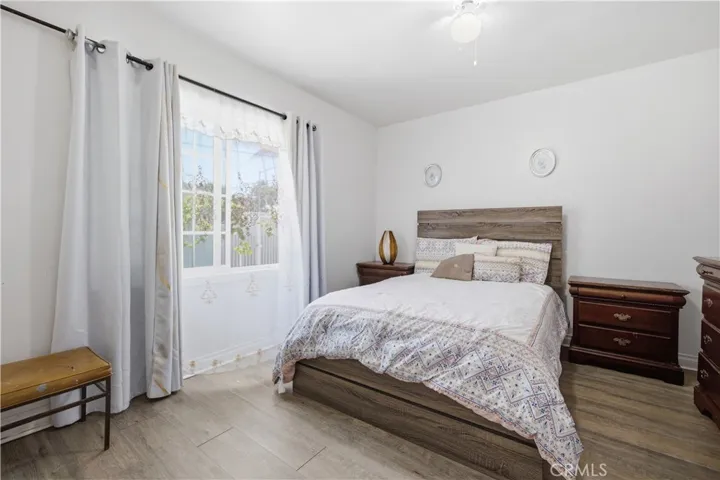 4017 Santa Ana, Huntington Park, California 90255