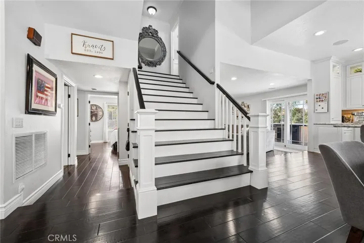 24238 Cary Court, Newhall, California 91321