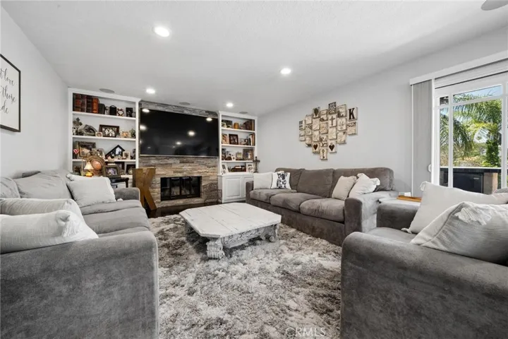 24238 Cary Court, Newhall, California 91321