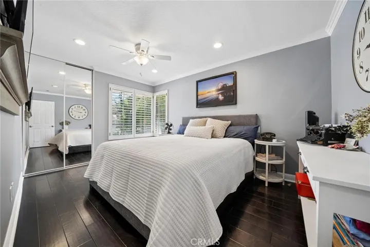 24238 Cary Court, Newhall, California 91321