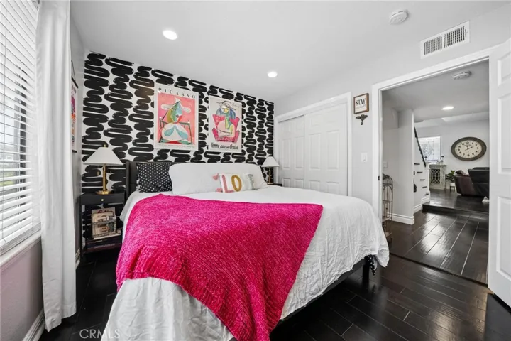 24238 Cary Court, Newhall, California 91321