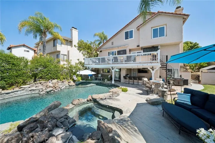 24238 Cary Court, Newhall, California 91321