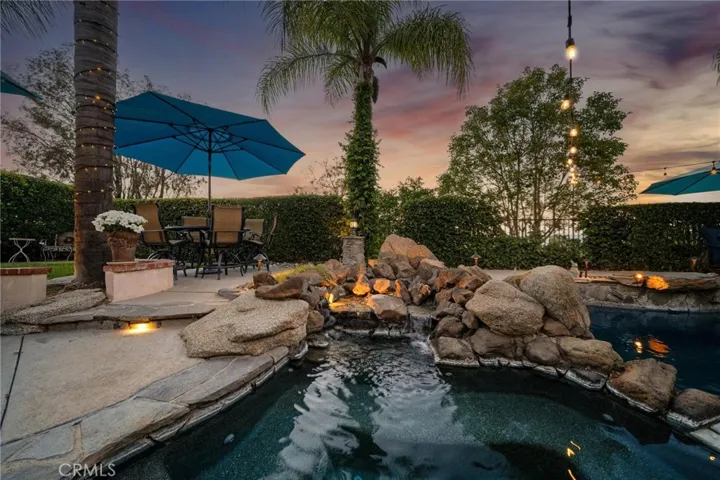 24238 Cary Court, Newhall, California 91321