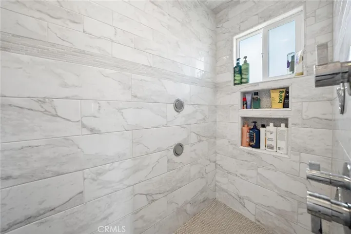 24238 Cary Court, Newhall, California 91321