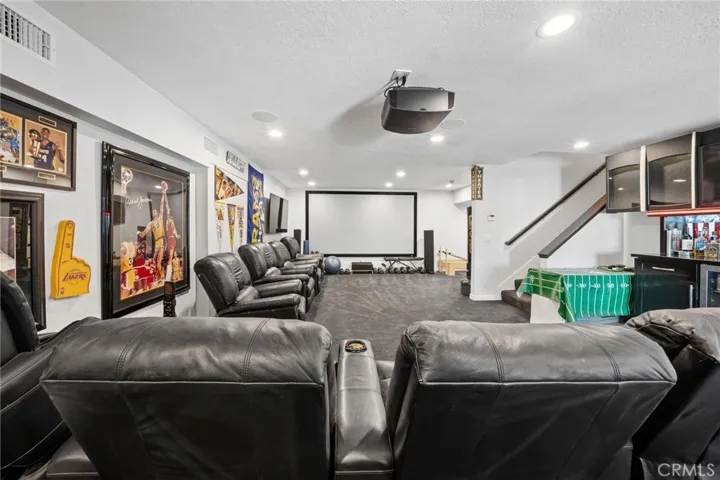24238 Cary Court, Newhall, California 91321