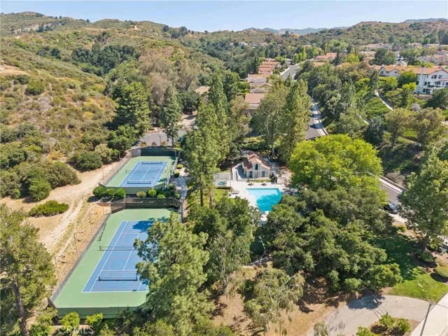 24238 Cary Court, Newhall, California 91321