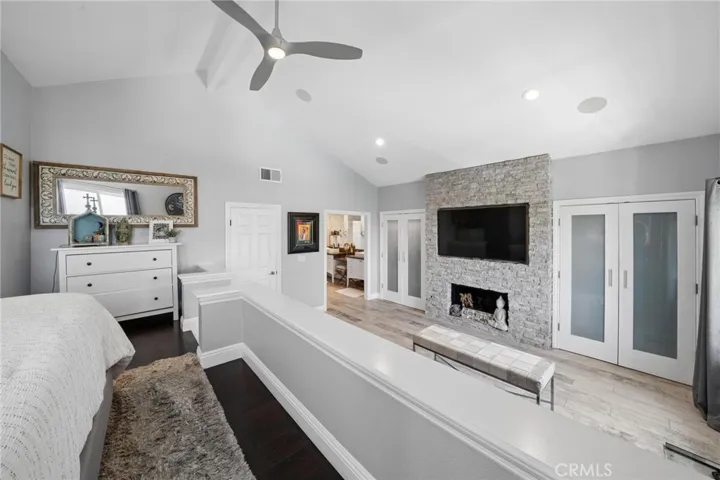 24238 Cary Court, Newhall, California 91321