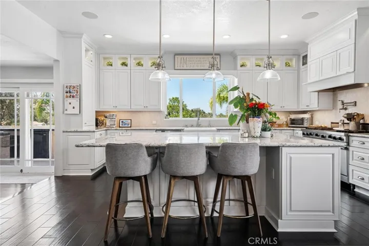 24238 Cary Court, Newhall, California 91321