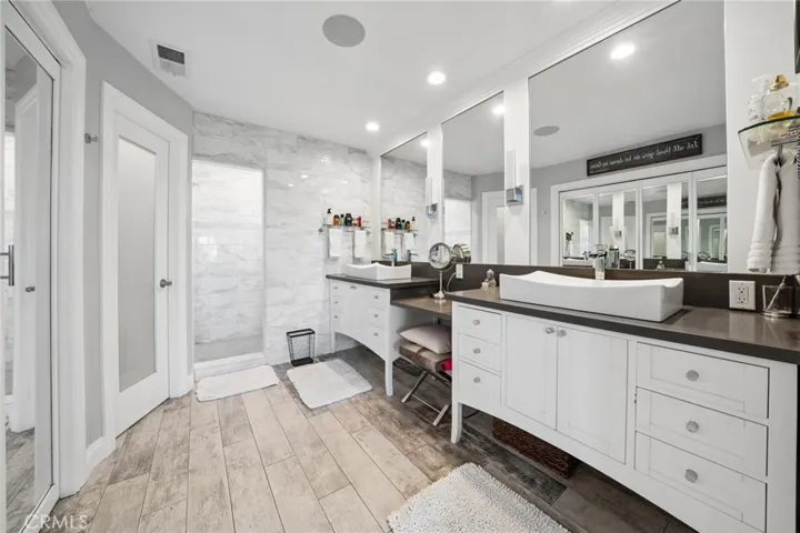 24238 Cary Court, Newhall, California 91321
