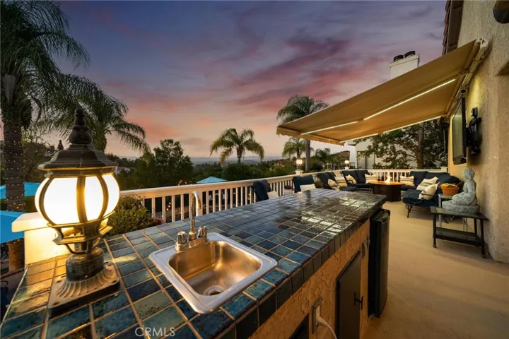 24238 Cary Court, Newhall, California 91321