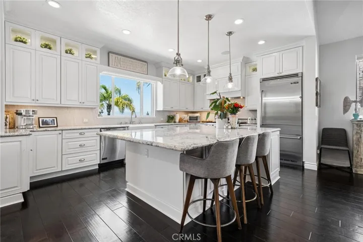 24238 Cary Court, Newhall, California 91321