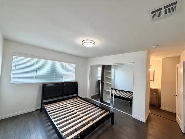 1477 W 20th 7, Los Angeles, California 90007