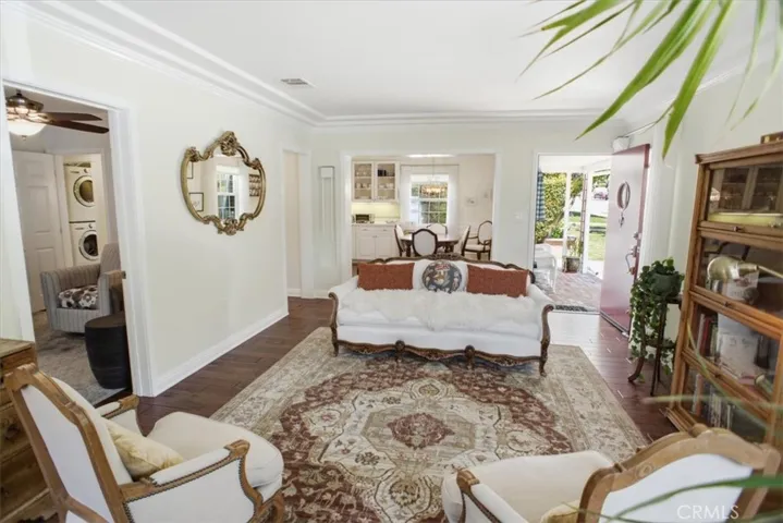 2049 E Glenoaks, Glendale, California 91206