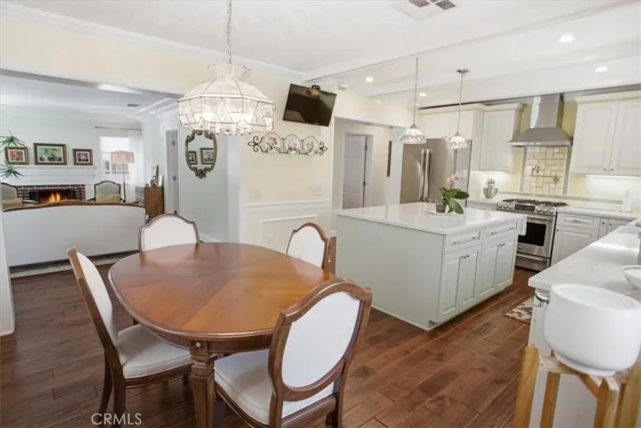 2049 E Glenoaks, Glendale, California 91206