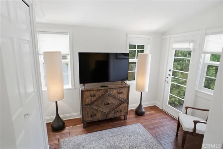 2049 E Glenoaks, Glendale, California 91206