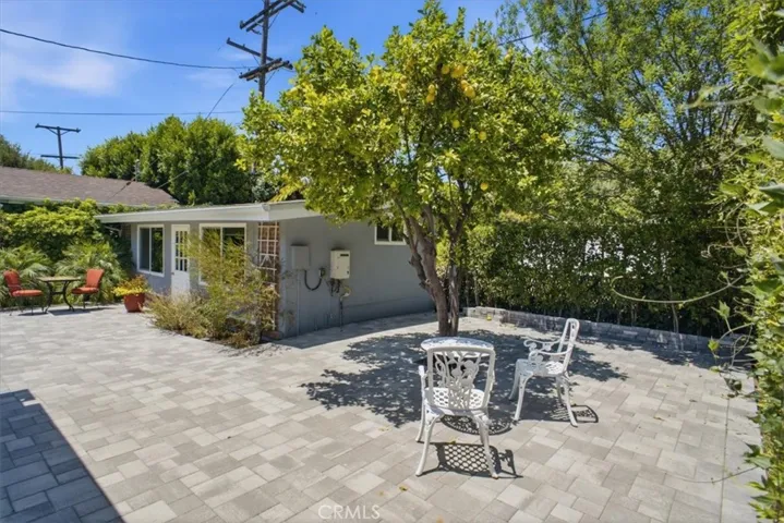 2049 E Glenoaks, Glendale, California 91206