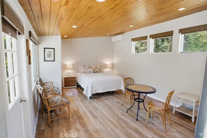2049 E Glenoaks, Glendale, California 91206