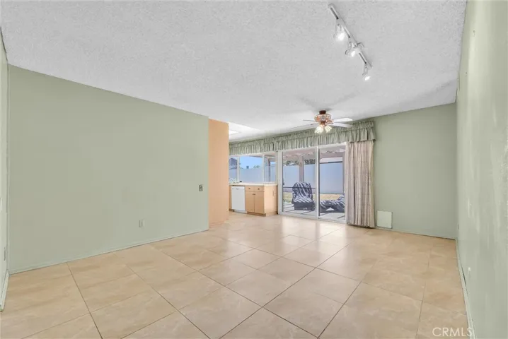 896 N Arrowhead, Rialto, California 92376