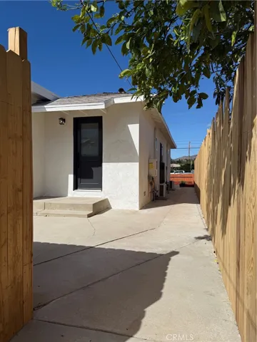 16124 San Fernando Mission, Granada Hills, California 91344