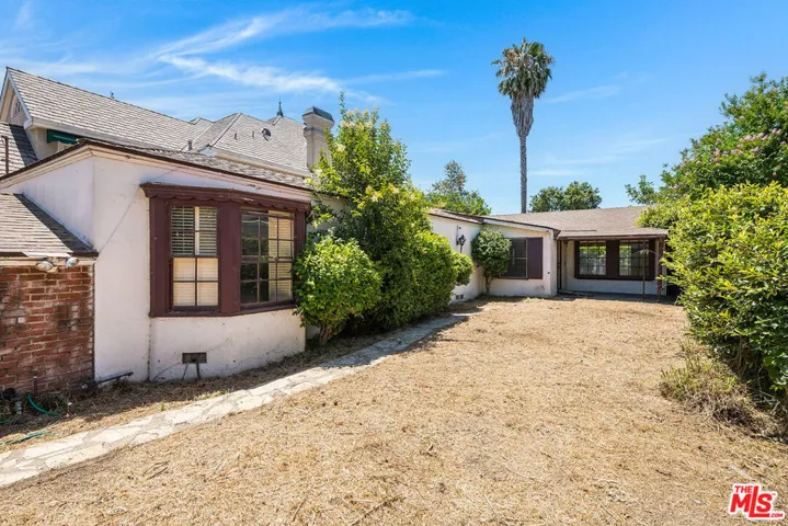10058 Valley Spring Lane, Toluca Lake, California 91602 — photo 5